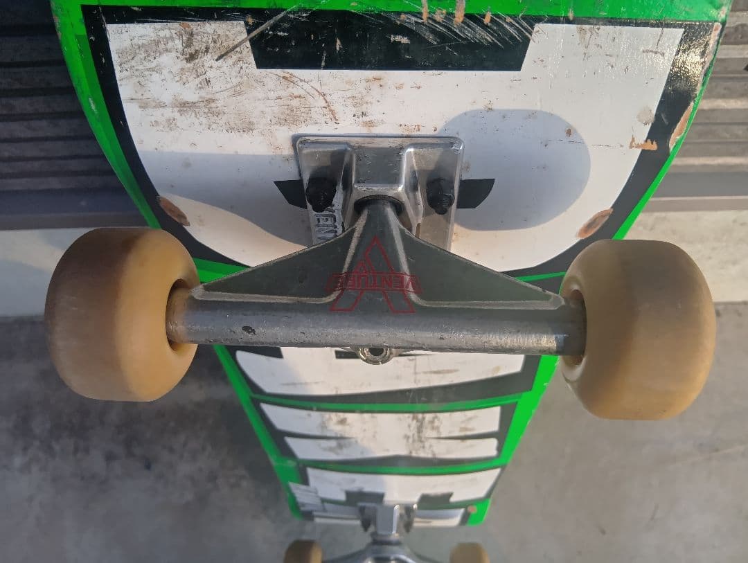 BAKER グリーン スケートボード