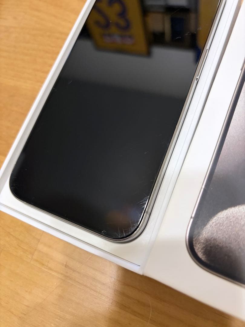 iPhone 15 Pro 128gb ナチュラルチタン　simフリー