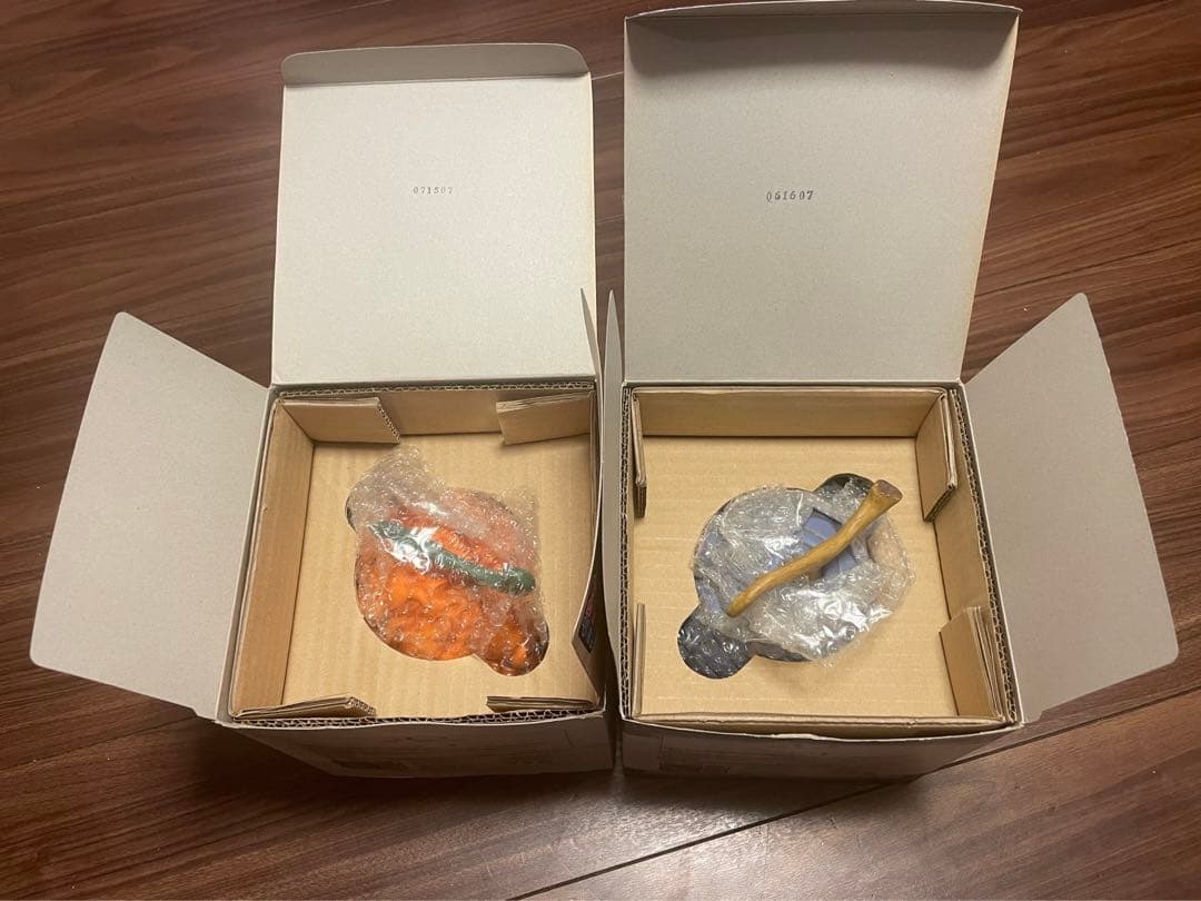 ワンピースフィギュア。ゴムゴムの実・メラメラの実15周年記念お中元タイプ