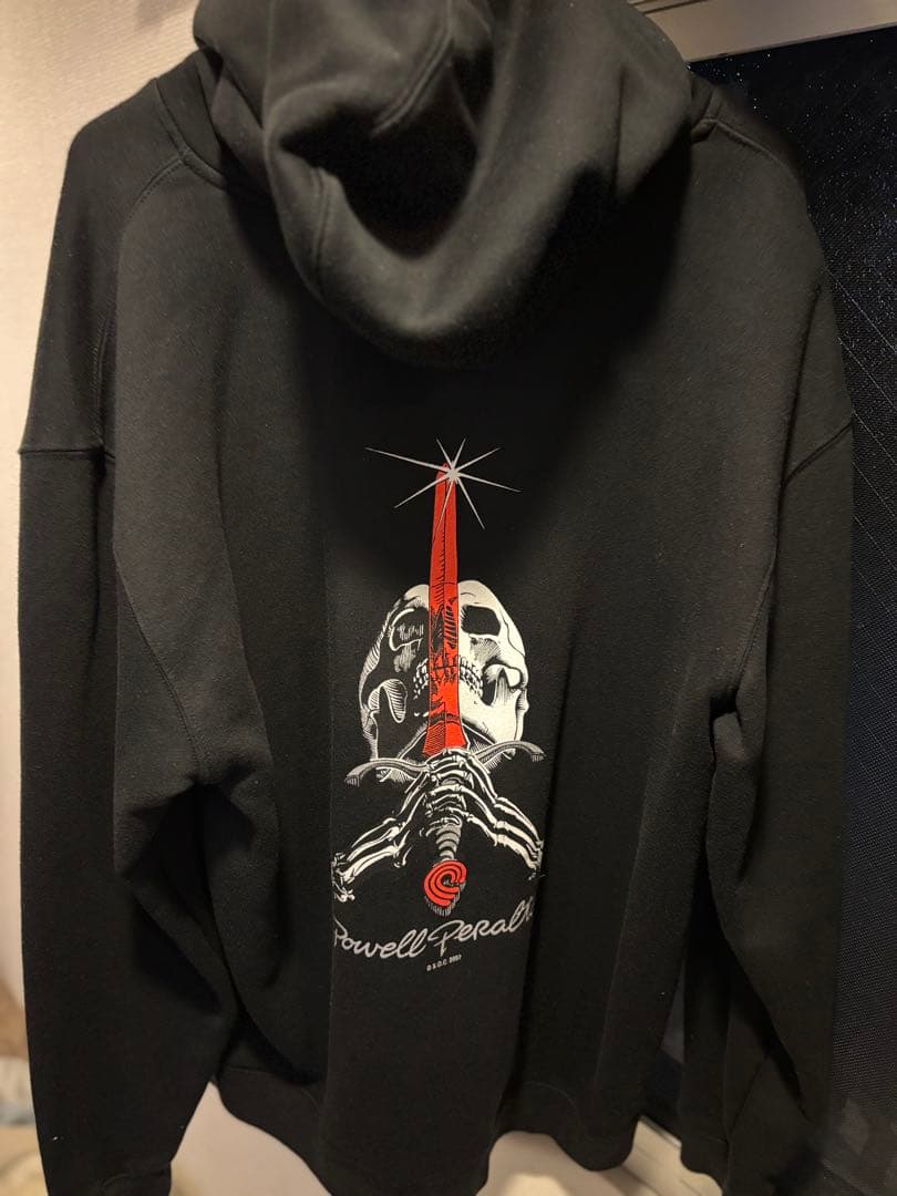 古着ヴィンテージPOWELL PERALTA スカル&ソード　パーカー　サイズM