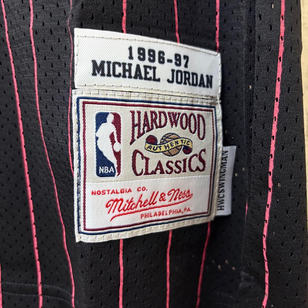 【激レア】NBA シカゴブルズ　ゲームシャツ　ユニフォーム　ジョーダン　刺繍