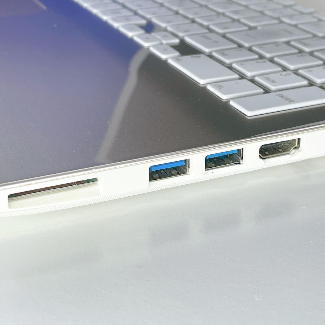 Windows11✨ブルーレイ&快速SSD✨東芝ゴールドノートパソコン薄型カメラ