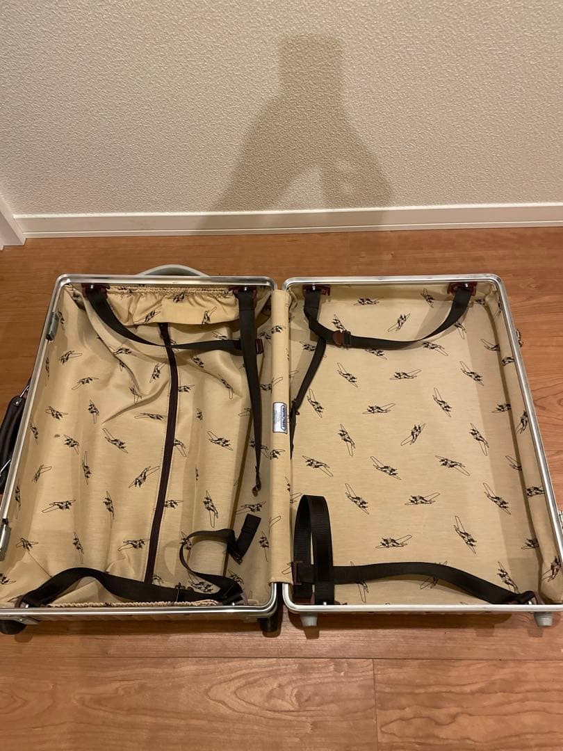 廃盤 青ロゴ RIMOWAクラシックフライト2輪 キャリーケース 32ℓ