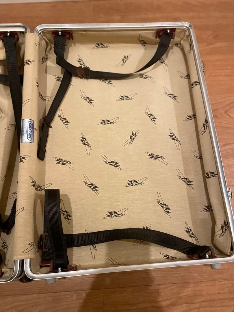 廃盤 青ロゴ RIMOWAクラシックフライト2輪 キャリーケース 32ℓ