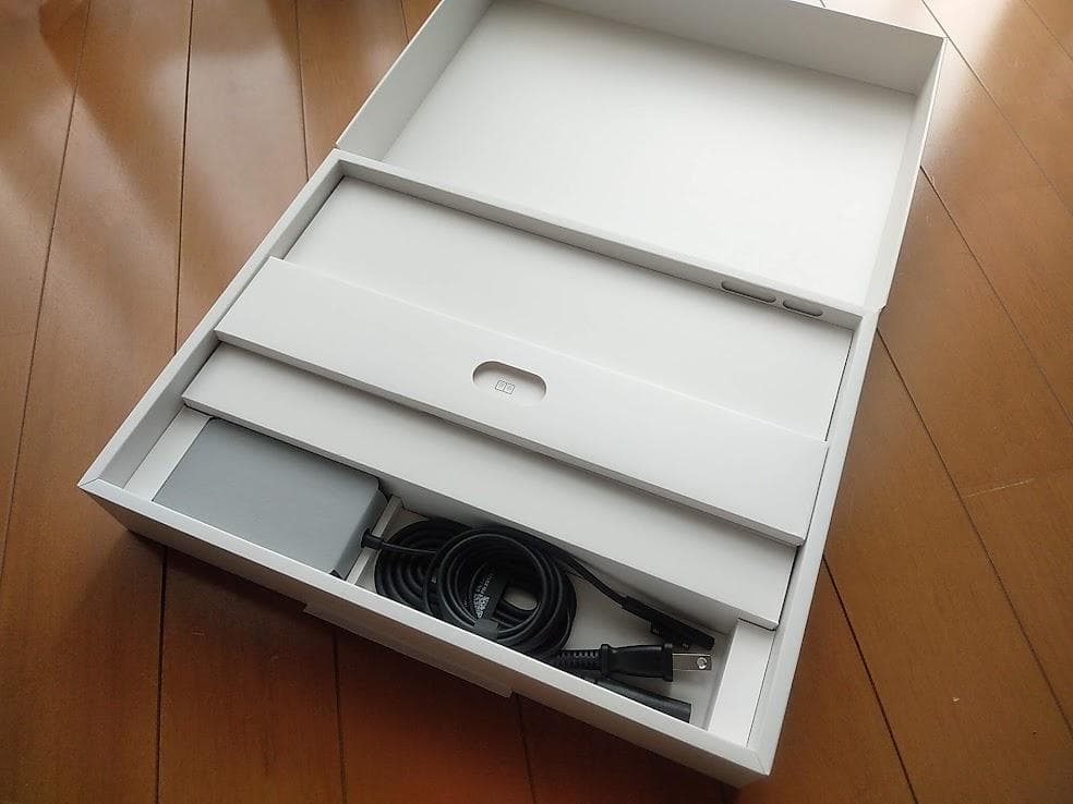 【新品】Surface Pro 第11世代 + キーボード （スリムペン付き）