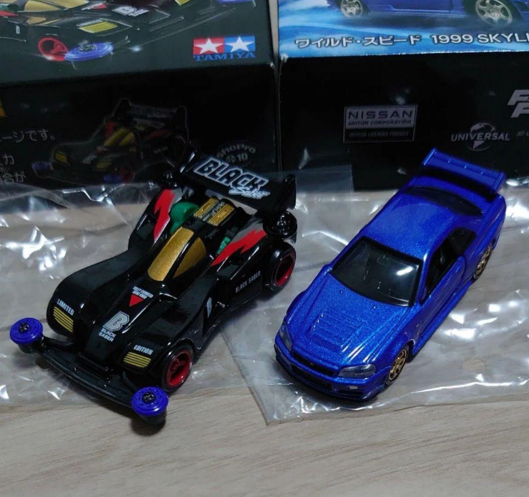 トミカ　スカイライン　デロリアン　ブラックセイバー　4台まとめ売り