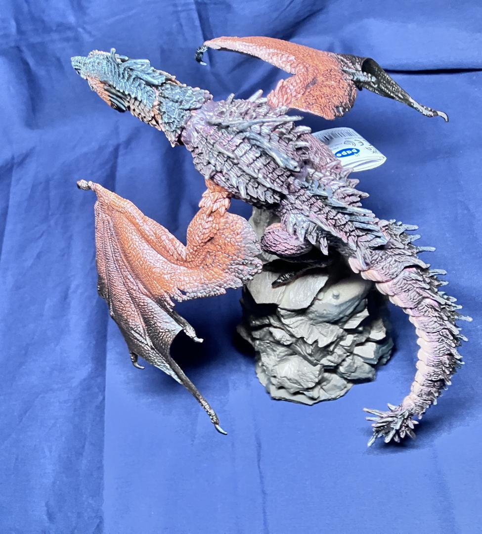 パポ 新品未開封『ドラゴン』フル可動 ファンタジーモンスターアクションフィギュア