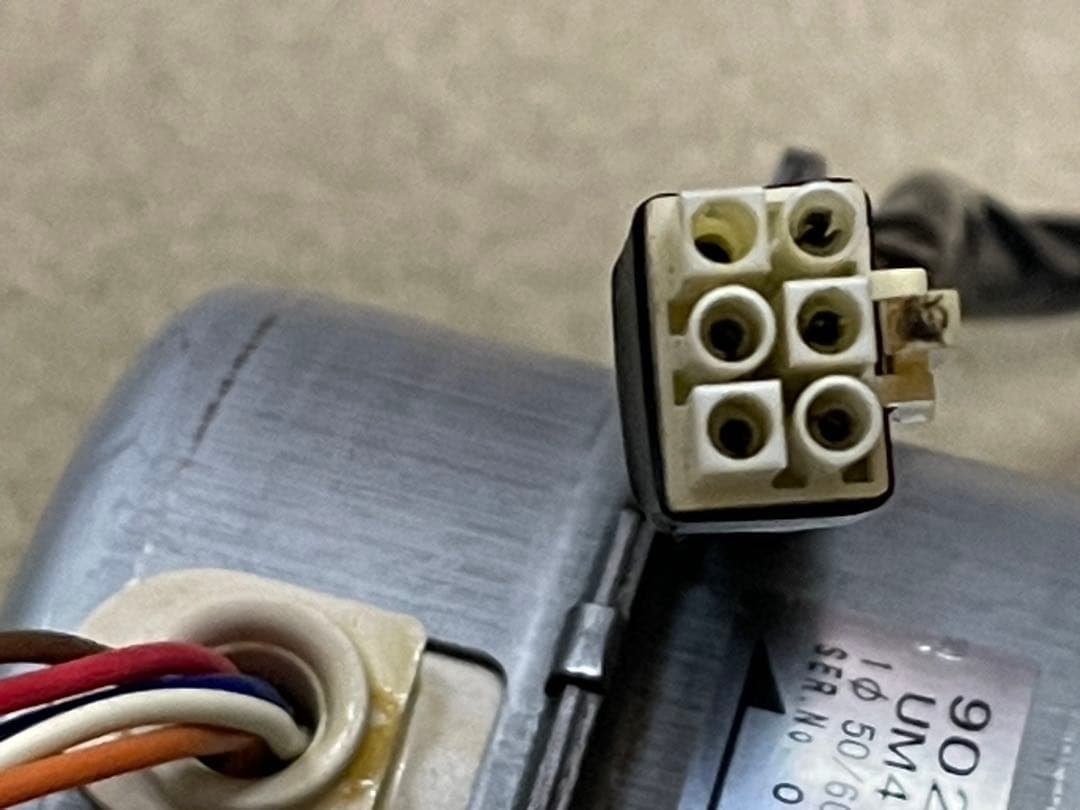 富士工業風速三速用レンジフードモーター　品番90253761 点検メンテ済中古