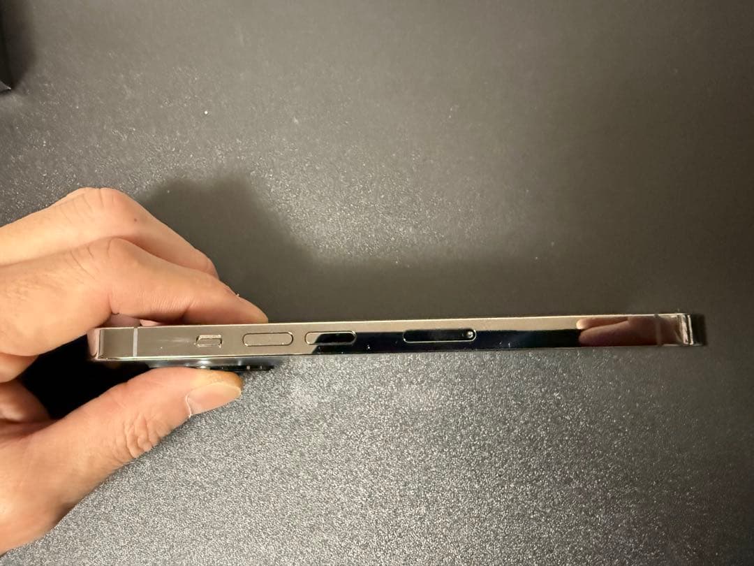 Apple iPhone13pro 1TB グラファイト