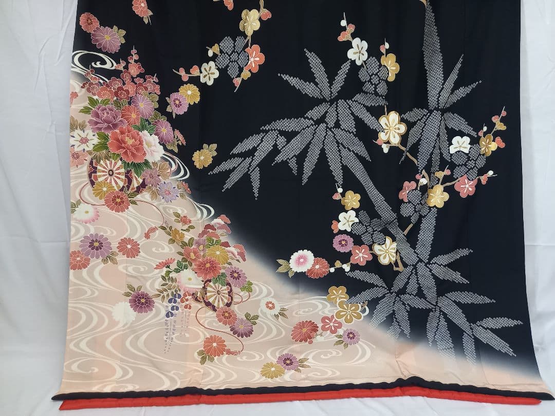 黒引き振袖 友禅 くすみピンクぼかし 花柄 花嫁衣裳