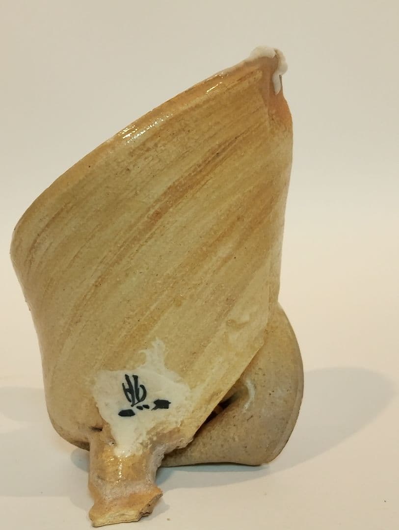 抽象的オブジェ（紐通し有り）釣り花入