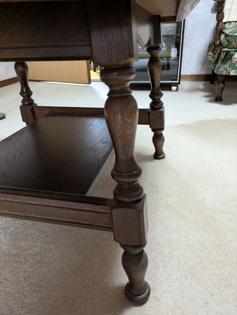 飛騨檜製コーヒーテーブル 茶色 角丸デザイン