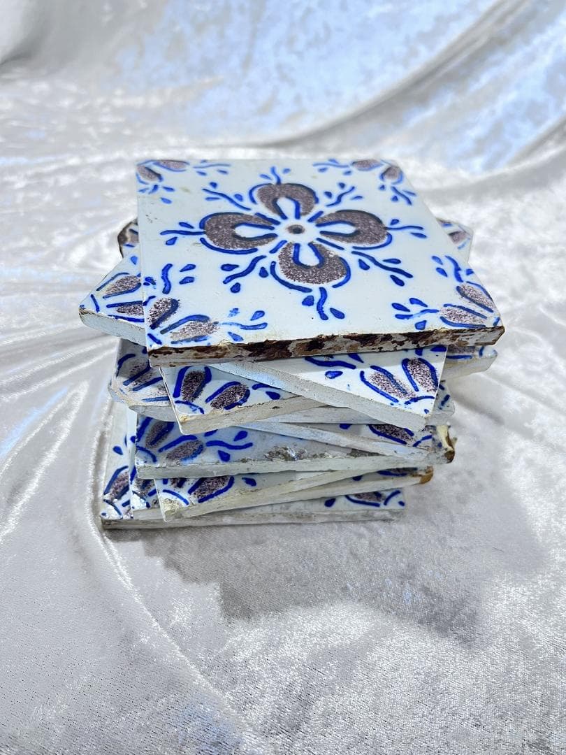 古いタイル　花柄 9枚セット DISTRESSED　フランス　銘あり