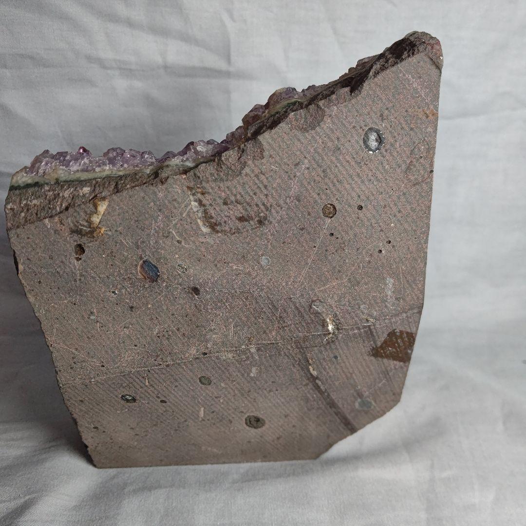 アメジスト1.35kg 原石 紫色 結晶