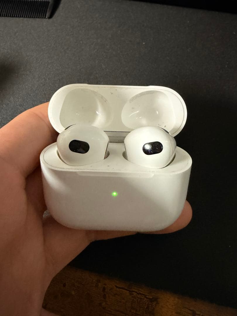 iPhone13 128GB ミッドナイト ＆ airpods 第三世代