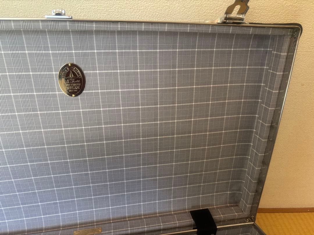 美品 グローブトロッター　GLOBE TROTTER 鍵付き【即決おまけ付き】