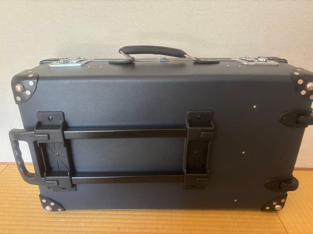 美品 グローブトロッター　GLOBE TROTTER 鍵付き【即決おまけ付き】