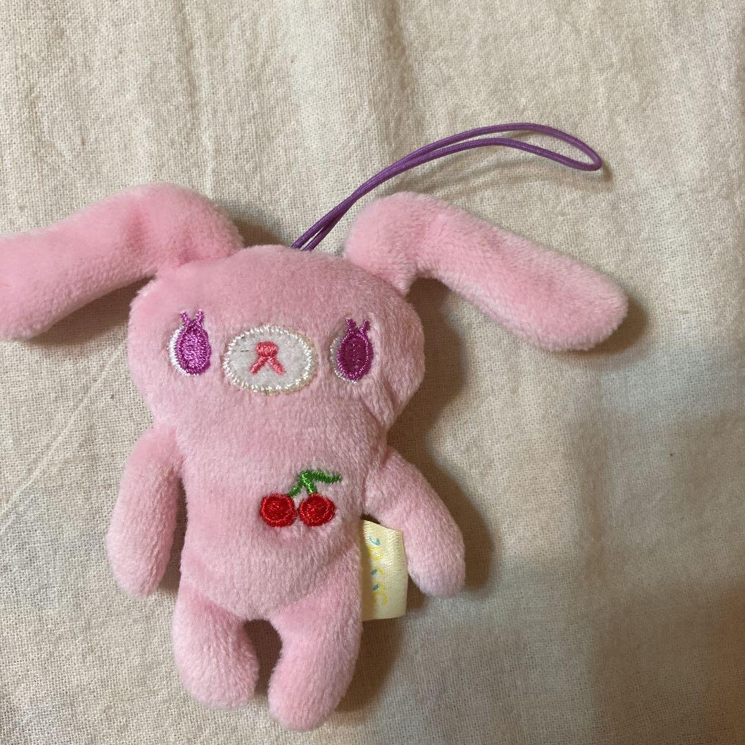 ぬいぐるみ　キーホルダー　POKKE ピンク　うさぎ　チェリー