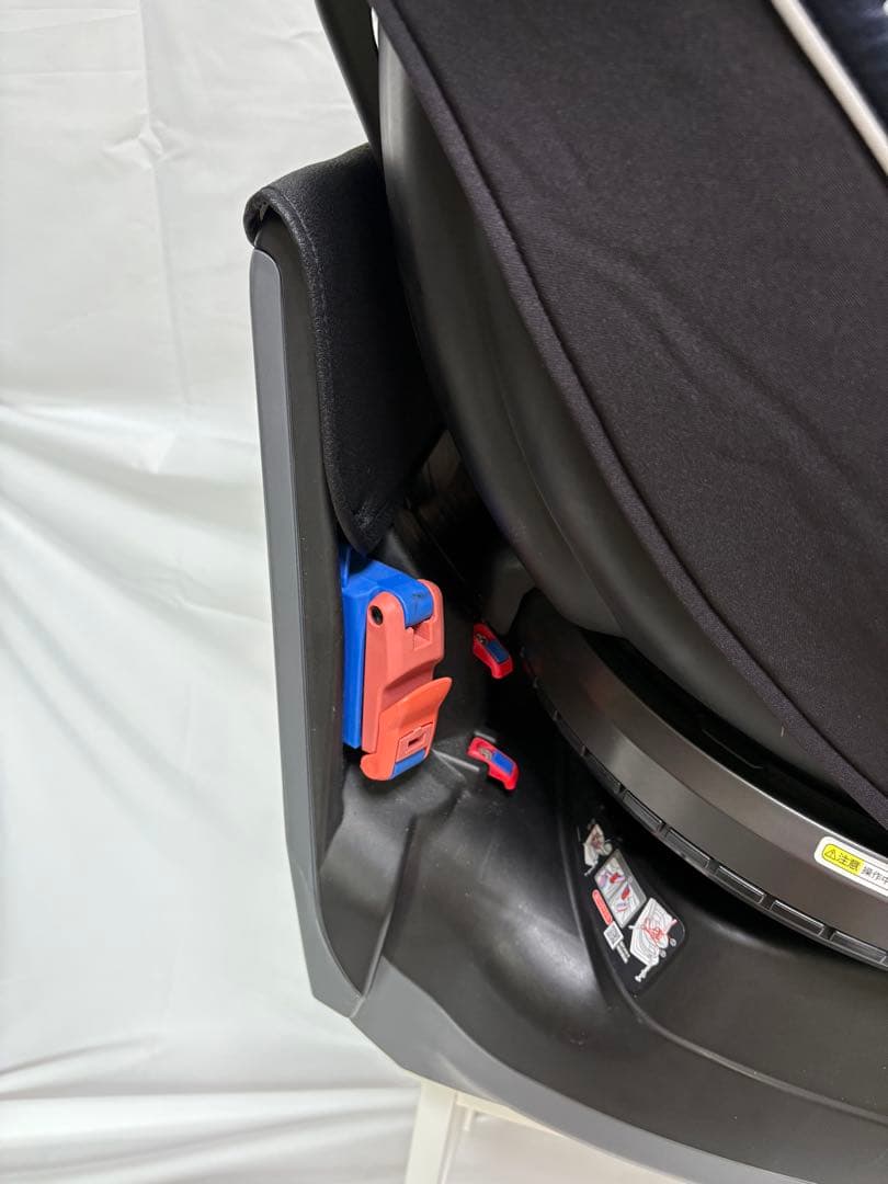 【美品】Combi ネセルターン　ネクスト　パッド完備