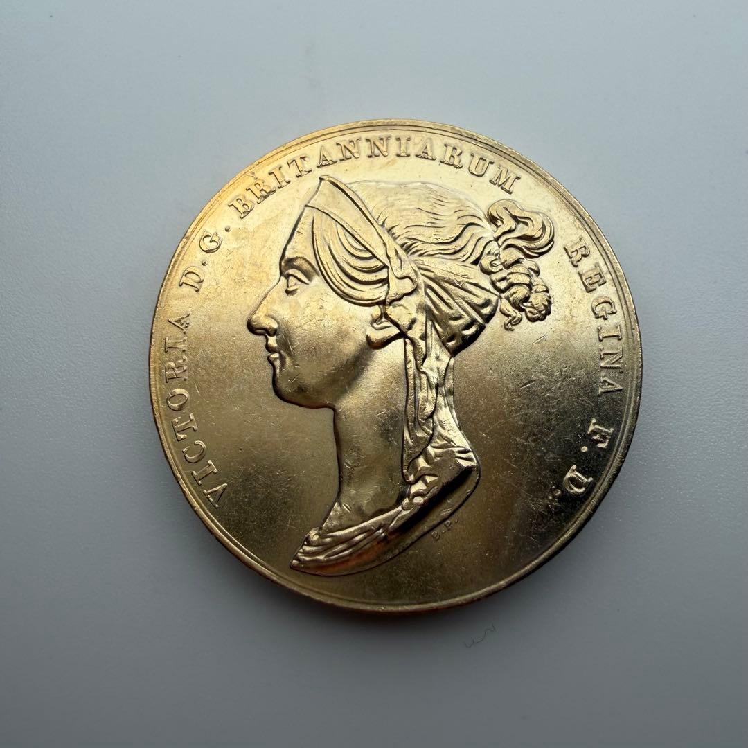 古銭　イギリス領インド（British India）ヴィクトリア女王肖像ルピー