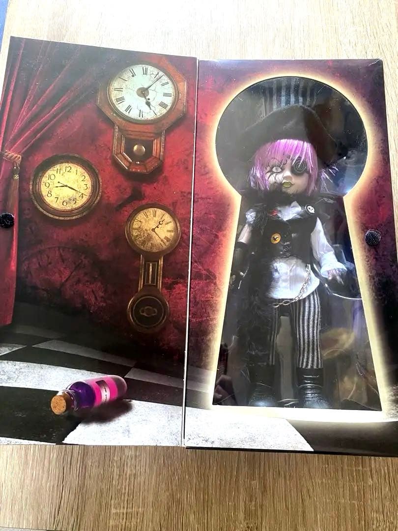 【1月末で出品やめます】リビングデッドドールズ【The MAD HATTER】