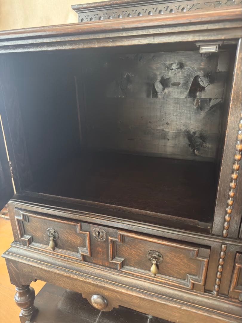 【アンティーク家具】イギリス　キャビネット・サイドボード　ビンテージ