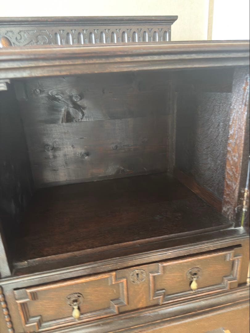 【アンティーク家具】イギリス　キャビネット・サイドボード　ビンテージ