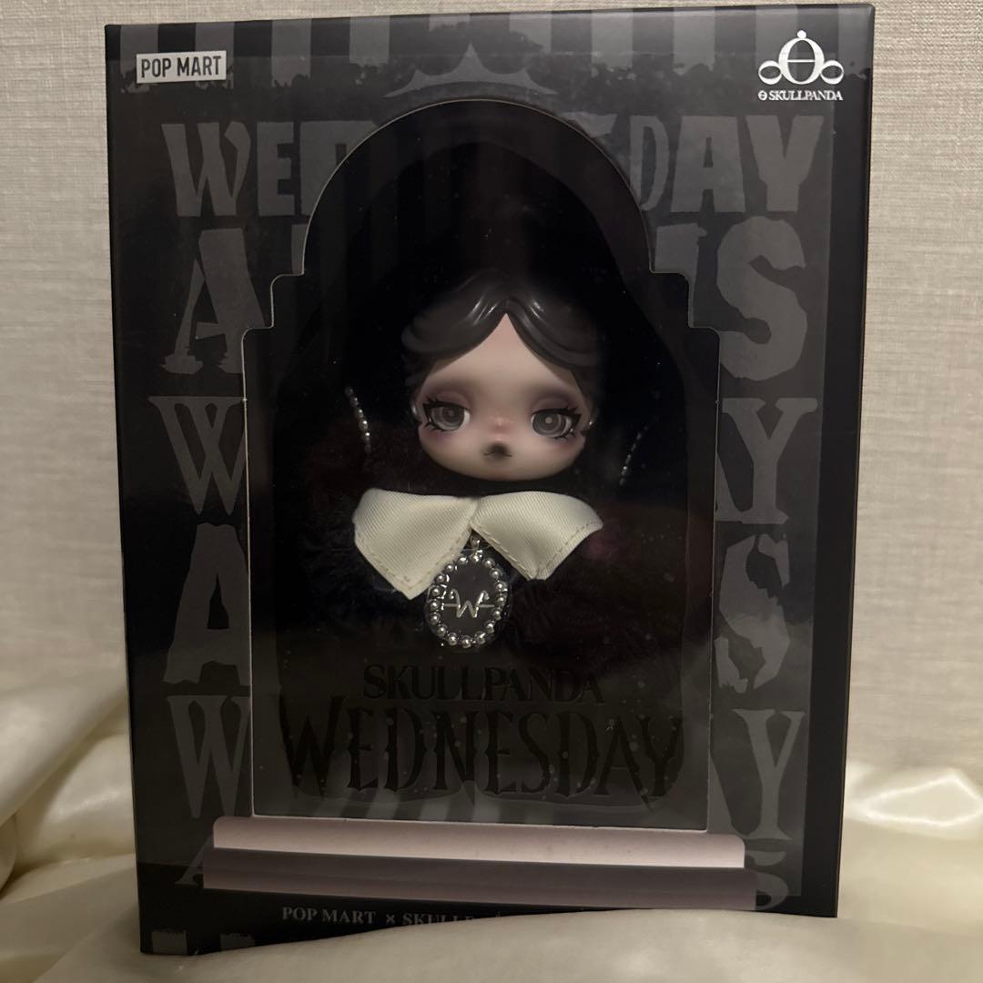 POPMART SKULLPANDA × Wednesday US限定