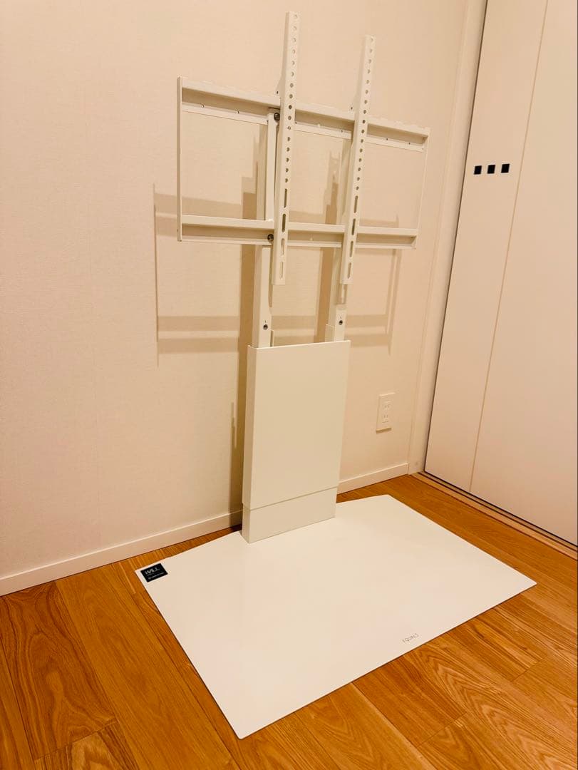 【送料無料】EQUALS WALLテレビスタンドV4