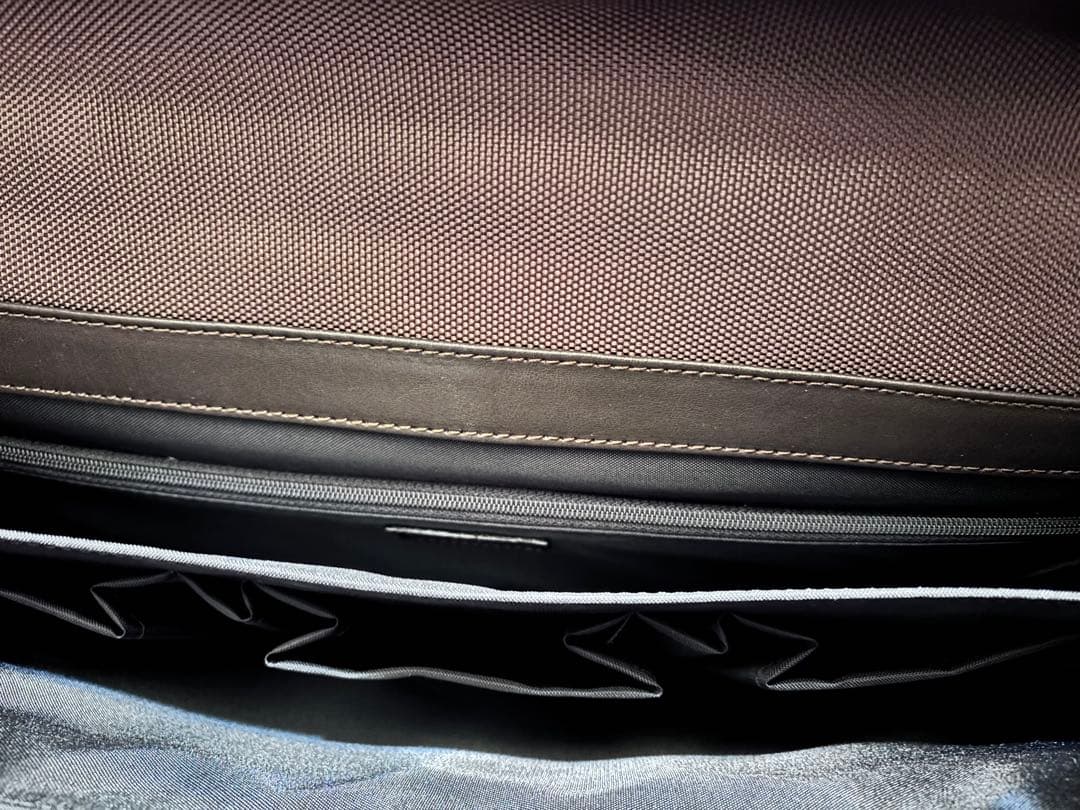 イッセイミヤケ　im product ブラウン　レザー　ブリーフケース　未使用