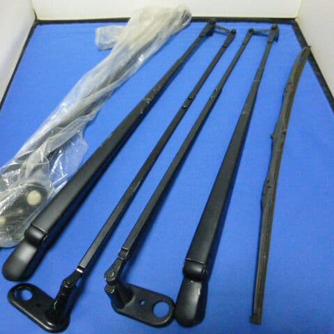 元名鉄キハ８５００（８５０３）の交換用ワイパー数点