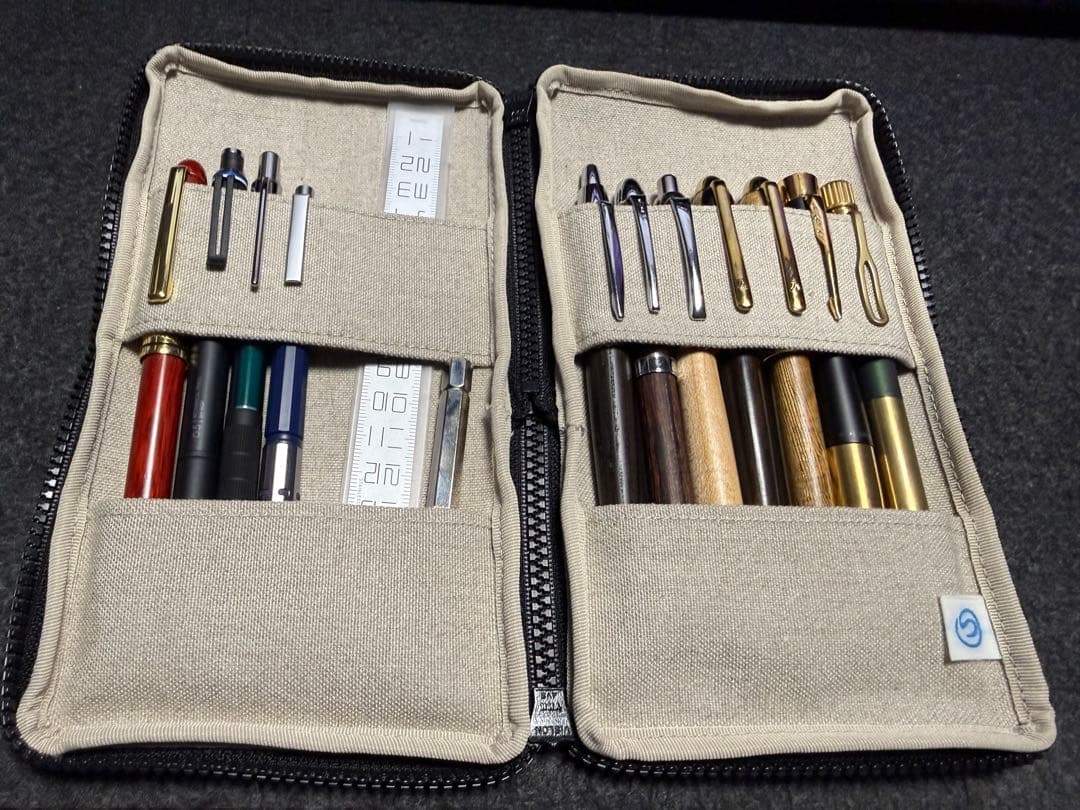 つくしペンケース、他ボールペン、シャーペンセット