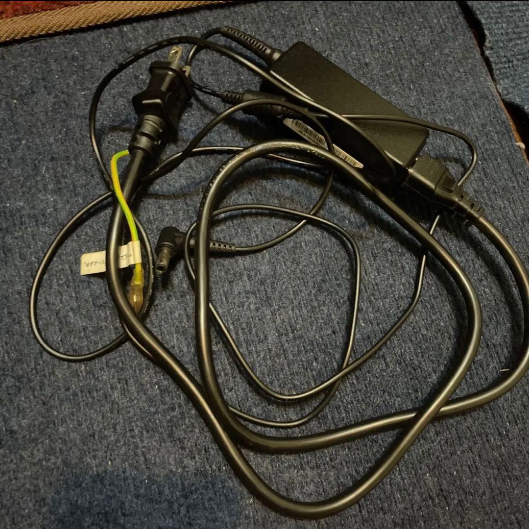 ASUSゲーミングモニター　コード付き