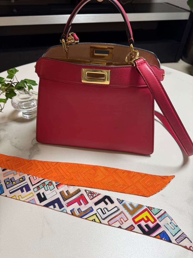 ク*ー様 FENDI⭐︎ピーカブー⭐︎フューシャピンク