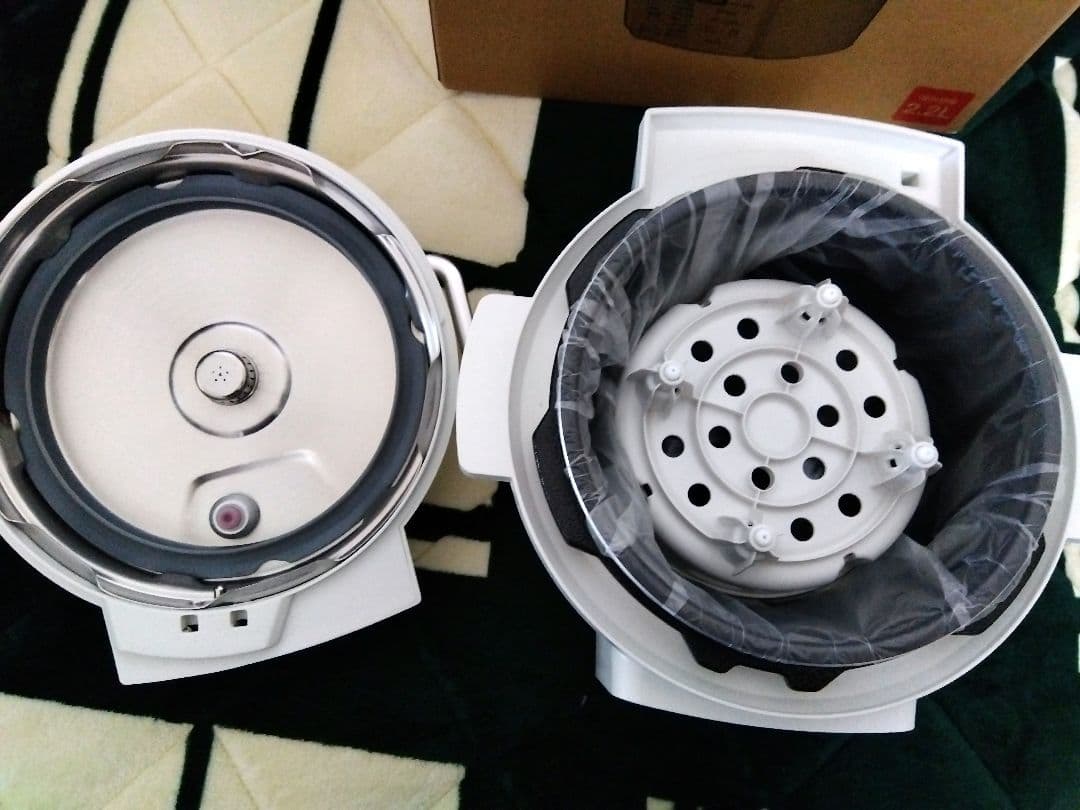 IRIS OHYAMA 電気圧力鍋 PC-MA2 　2.2L ホワイト