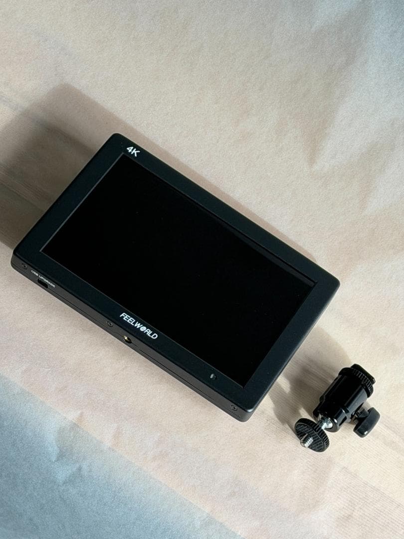 FEELWORLD T7 4Kモニター 7インチ 本体（ケース付き）