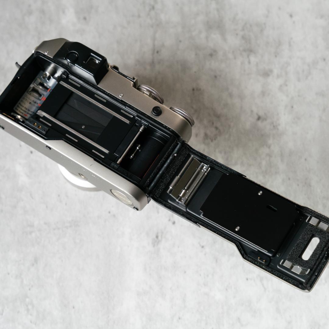 CONTAX G1D ＋ planar 45mm TLA 140 flash