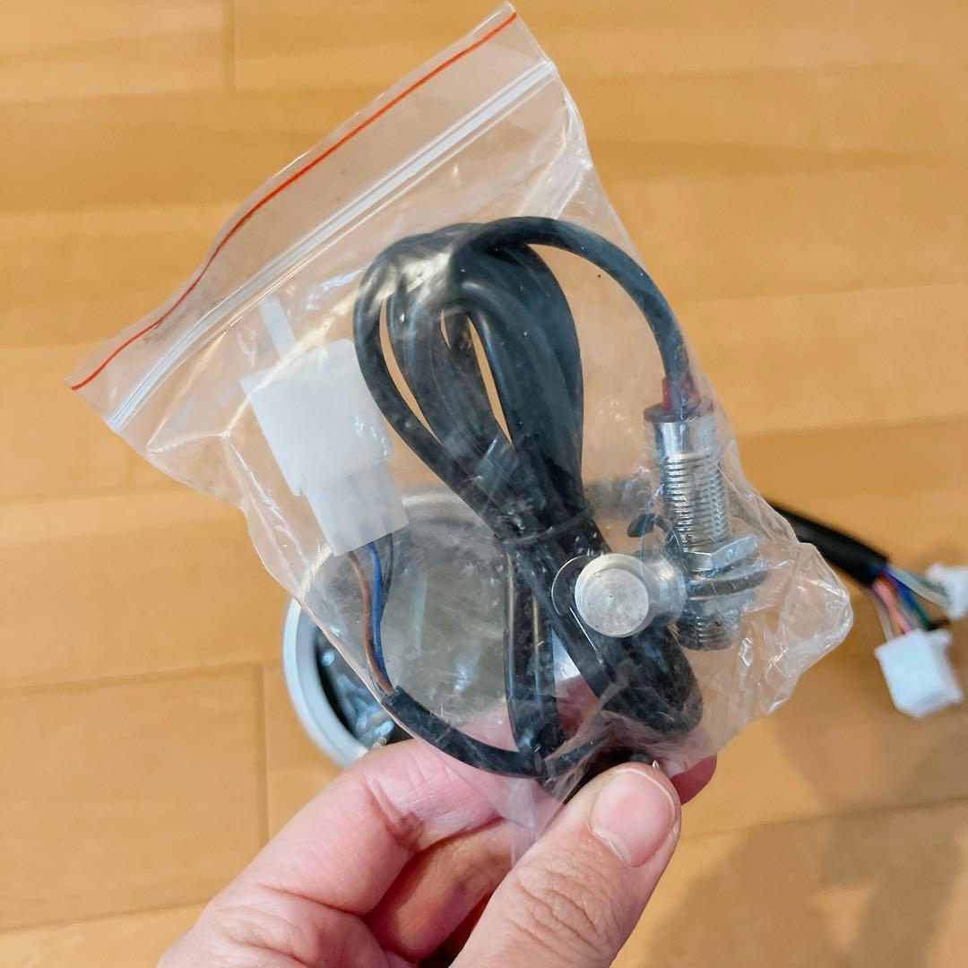 タコメーター オドメーター 12000RPM 199km/h