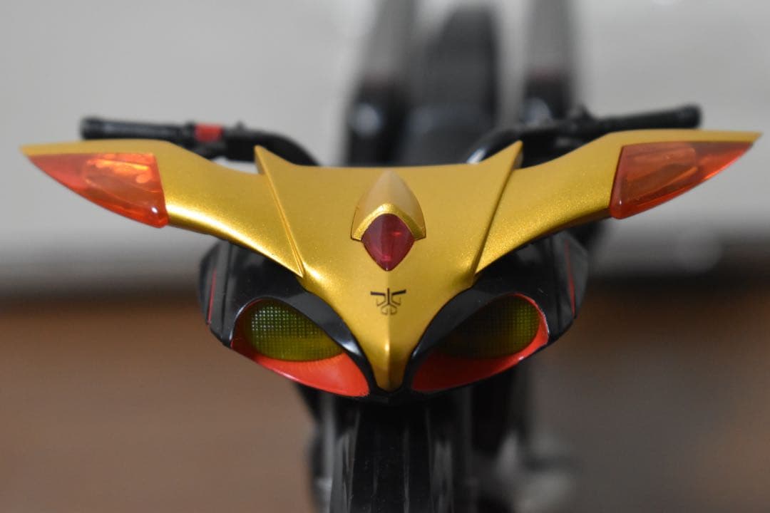 く*)様 S.H.Figuarts ビートチェイサー2000 仮面ライダークウガ