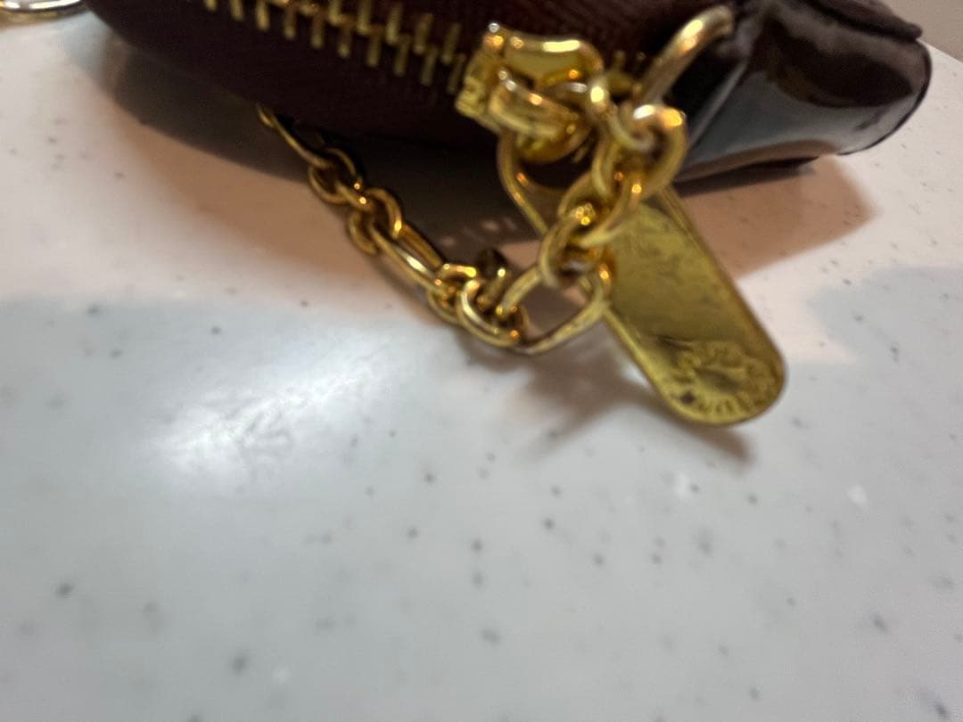 お*ち様 Louis Vuitton ハート型ケース