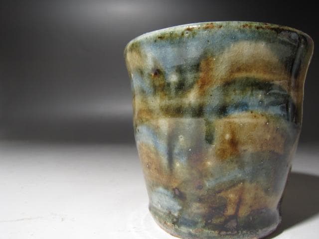 ☆　河井寛次郎　彩湯飲　様々な顔を楽しめる一品☆y422