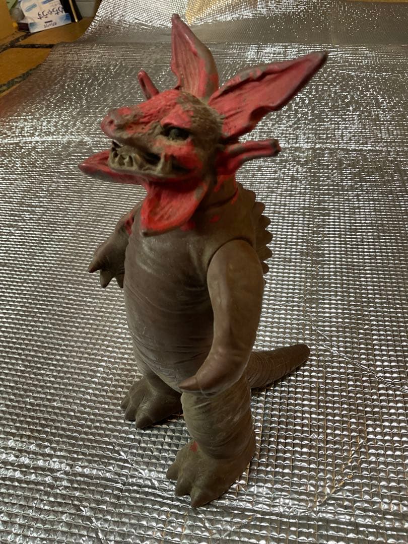 マルサン製／ガボラ。当時もの。ウルトラマンの怪獣【汚れあるが価値はあります】。
