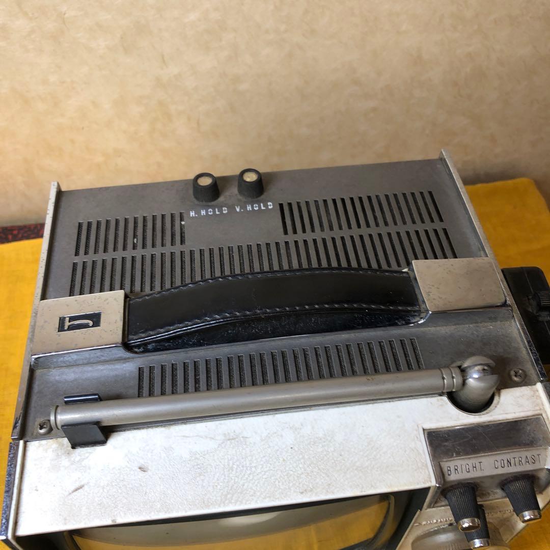 HITACHIポータブル白黒テレビ