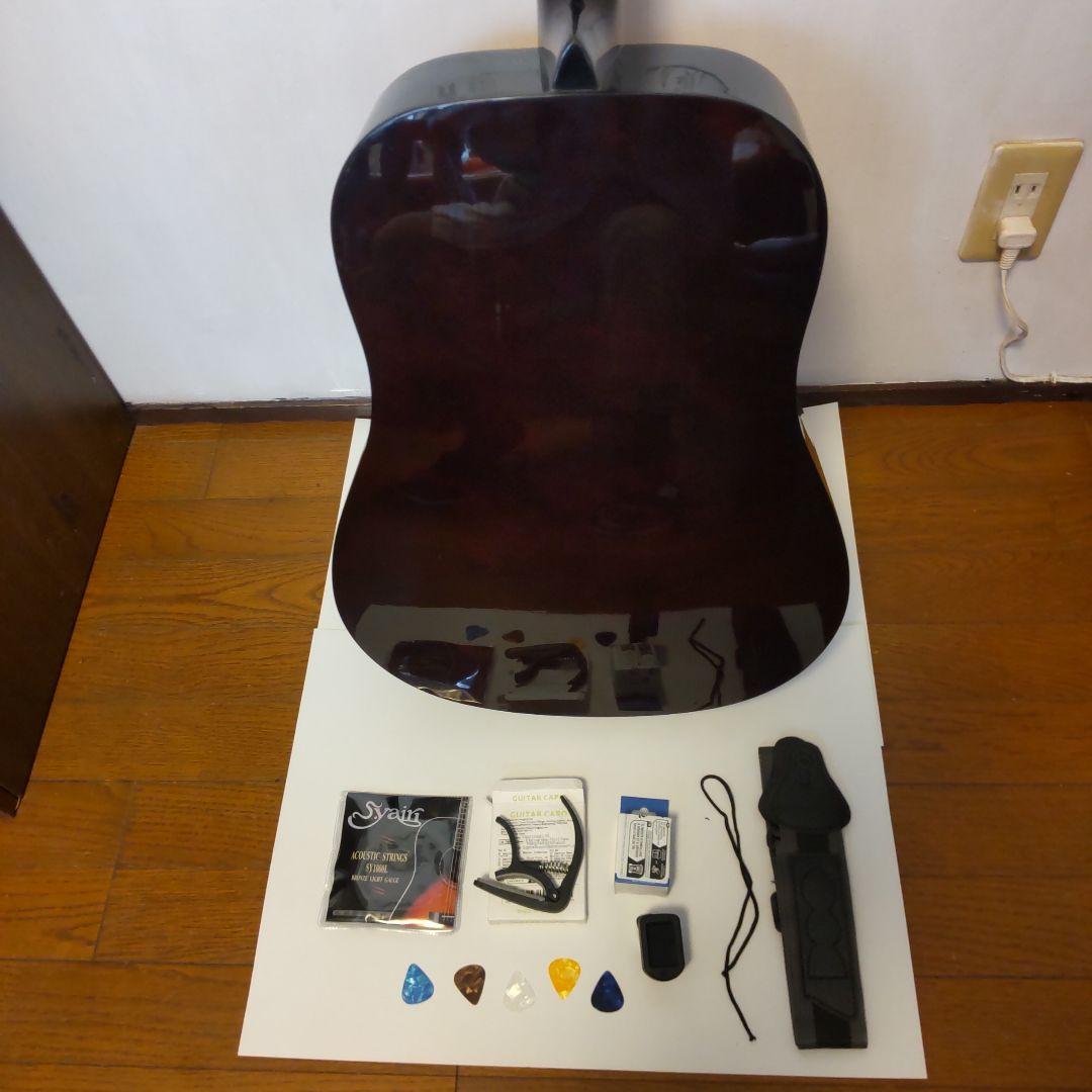 格安品です！Lumber アコースティックギター 各種付属品付きです。