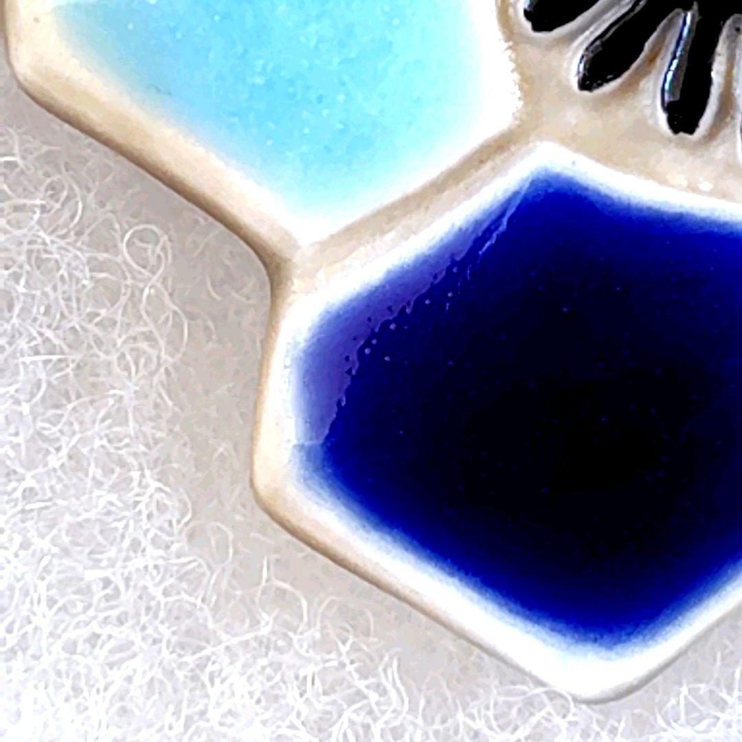 【送料無料】ジブリパーク ジブリの大倉庫限定 タイル柄　クロスケ　ブローチ