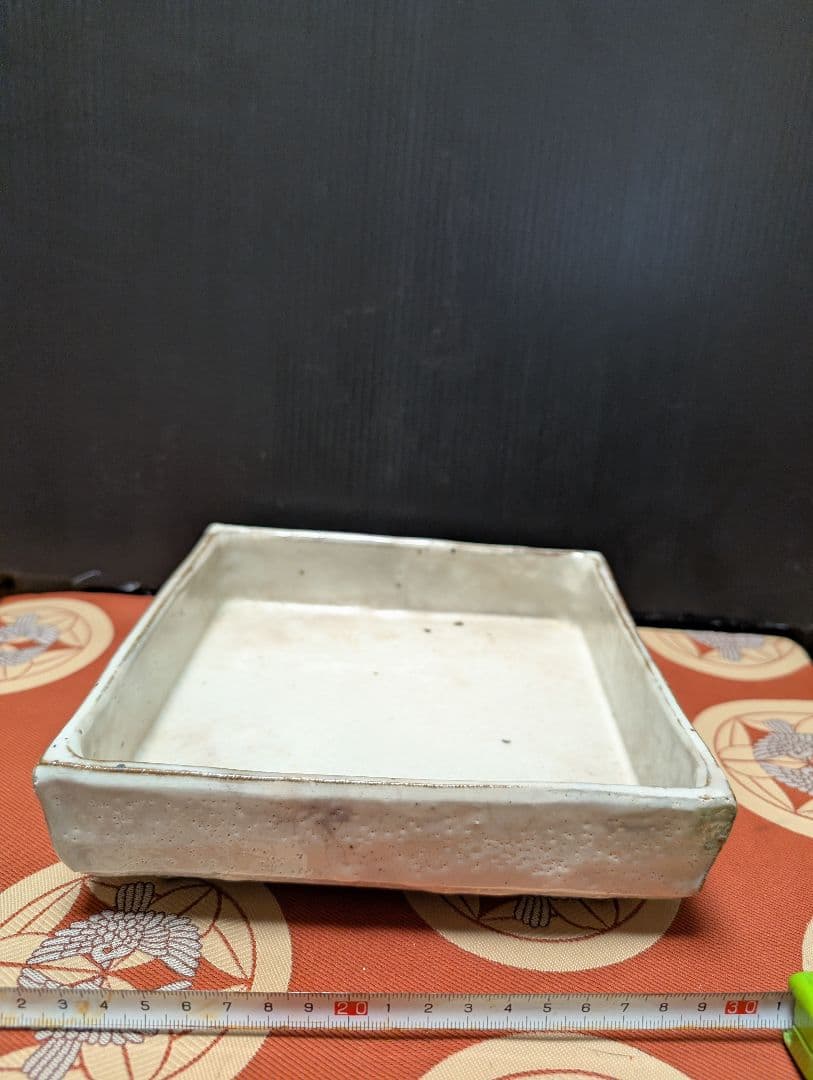 白磁時代物四角形の志野焼陶器皿 約20cm水盤