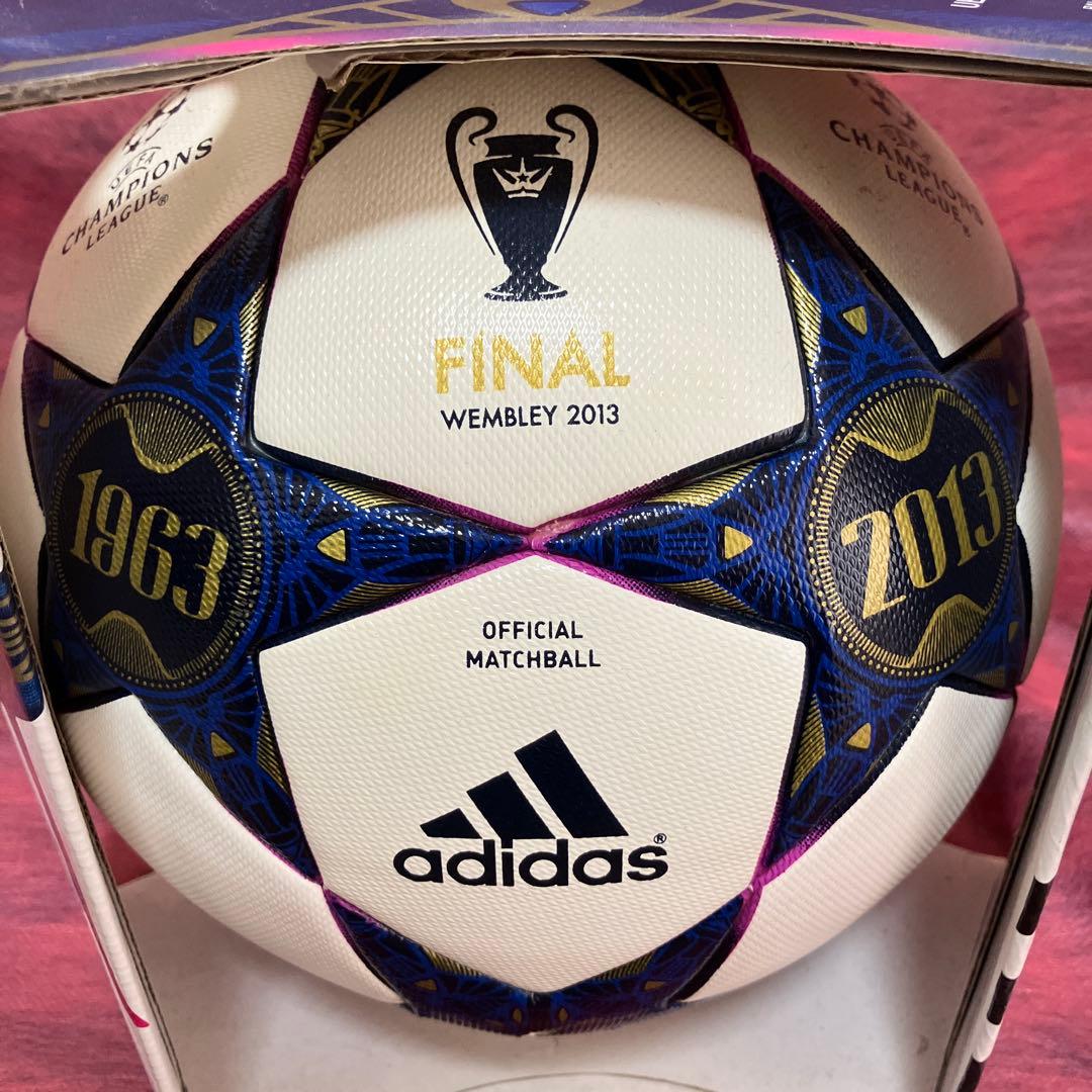 adidas チャンピオンズリーグ ボール FINAL WEMBLEY 2013