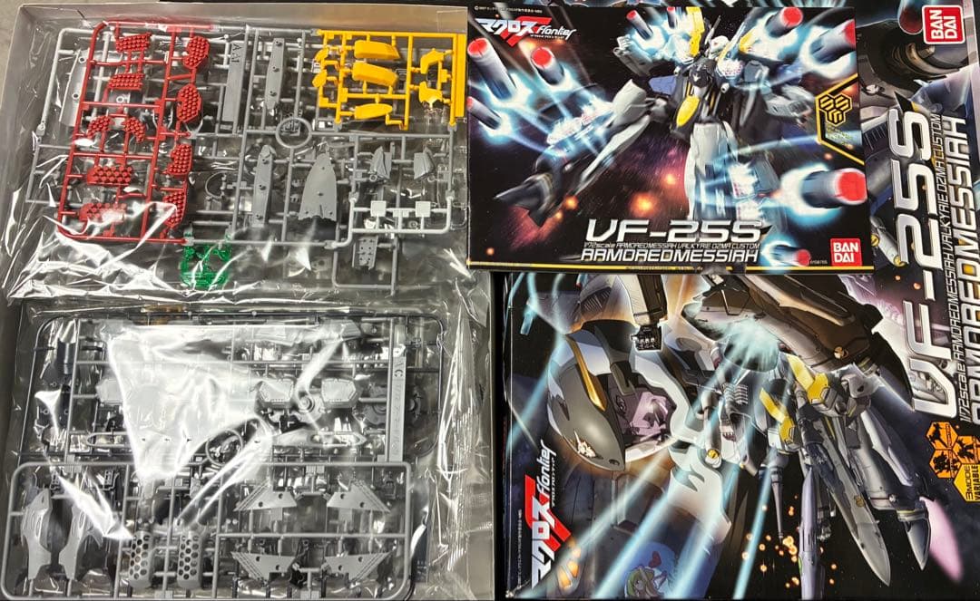 アーマードメサイアバルキリー　オズマ機