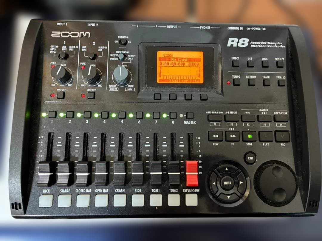 ZOOM R8 レコーダー・MTR説明書付き