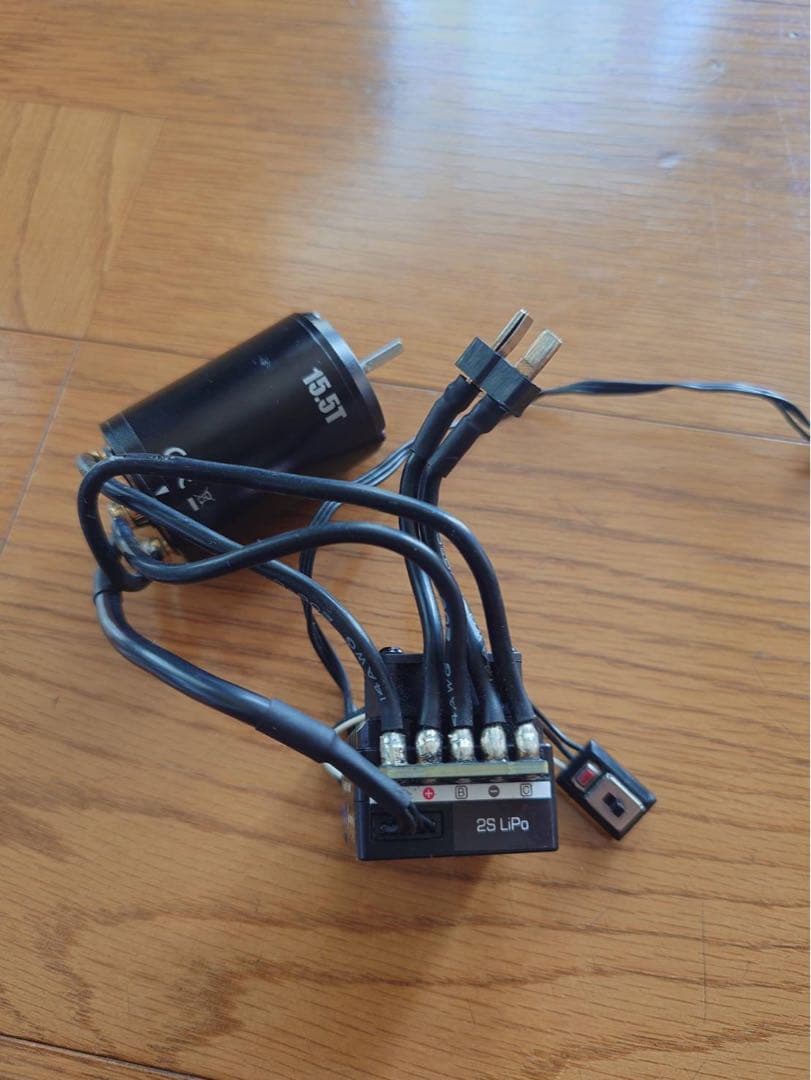 ホビーウイング justock G3S ESC とタミヤ 15.5 ブラシレス